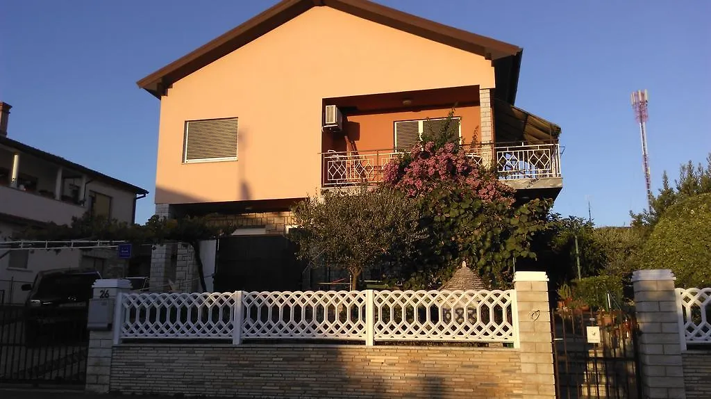 Apartment Cinzia Pula